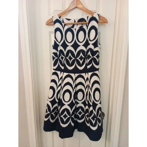 Nwot Women's The Limited Aline Pleated Drop Waist Dress With Pockets Size 8 - Picture 1 of 11